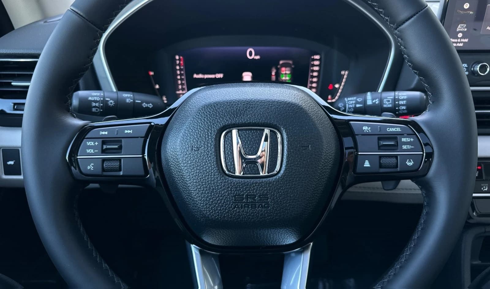 Honda Pilot Touring AWD 2026 — side view