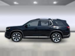 Honda Pilot Touring AWD 2026 — side view