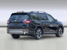 Honda Pilot Touring AWD 2026 — side view