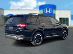 Honda Pilot Touring S AWD 2026 — side view