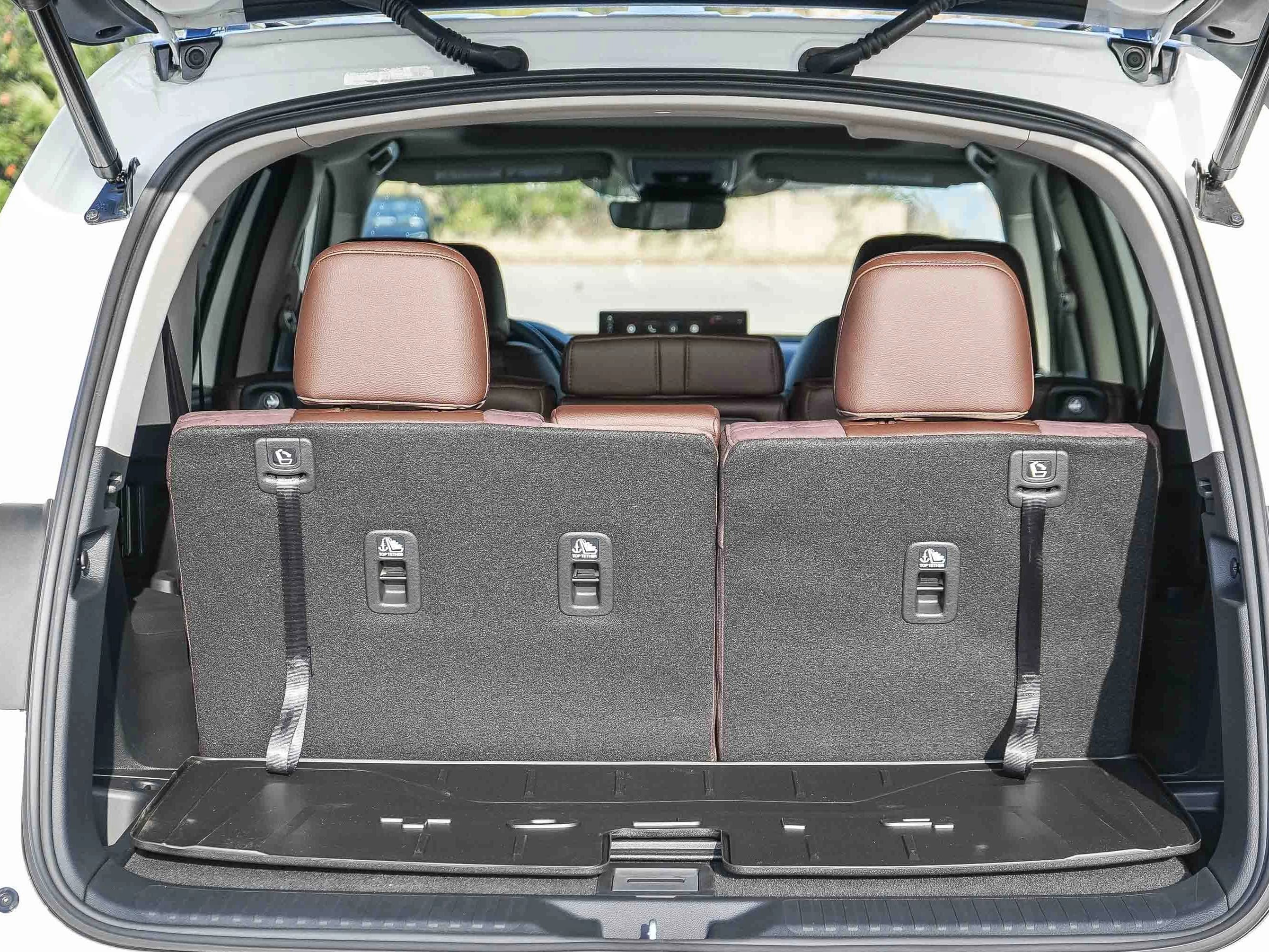 Honda Pilot Elite AWD 2026 — side view