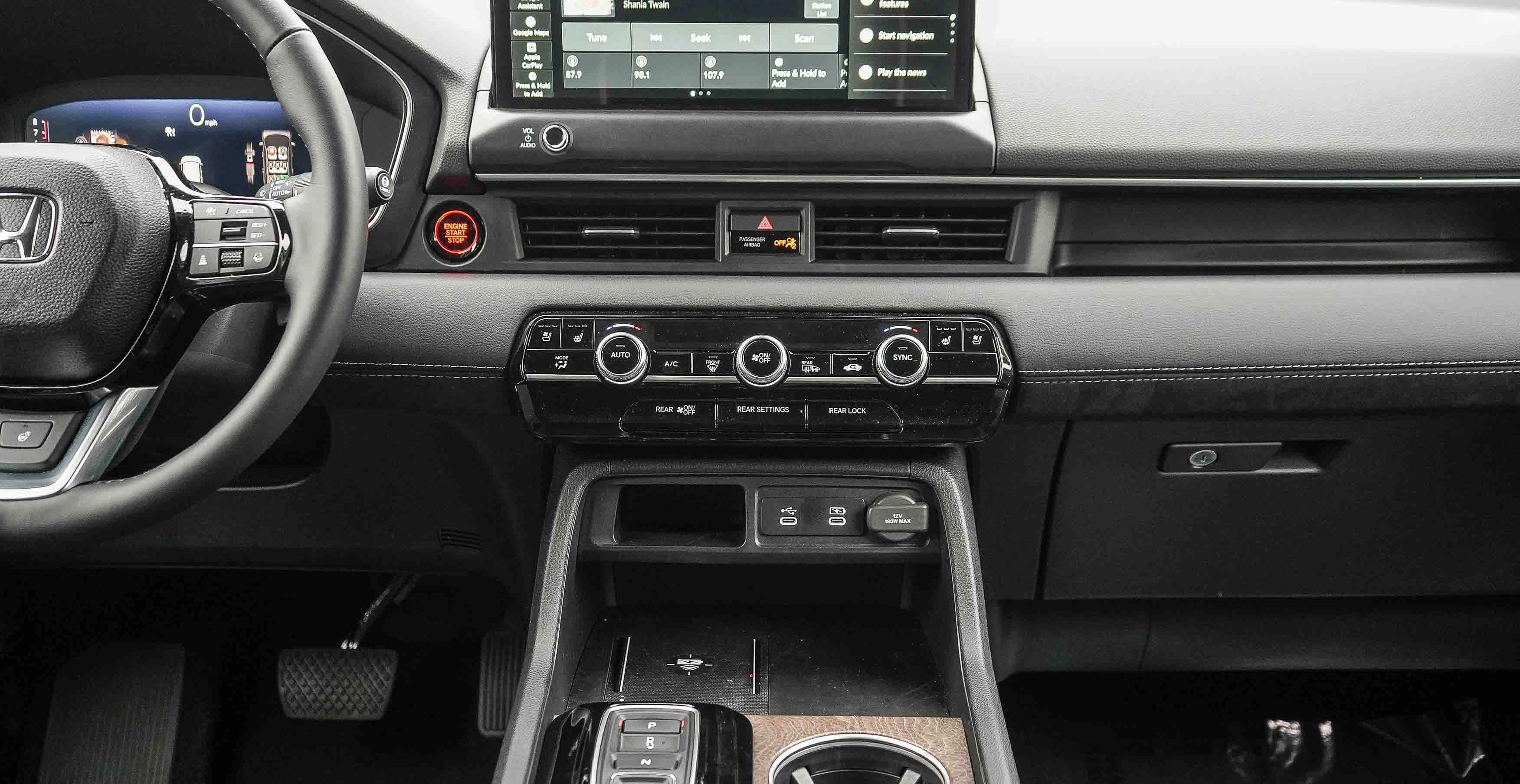 Honda Pilot Elite AWD 2026 — side view