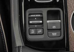 Honda Pilot Elite AWD 2026 — side view