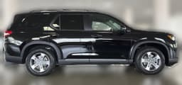 Honda Pilot EX-L 2WD 2026 — side view
