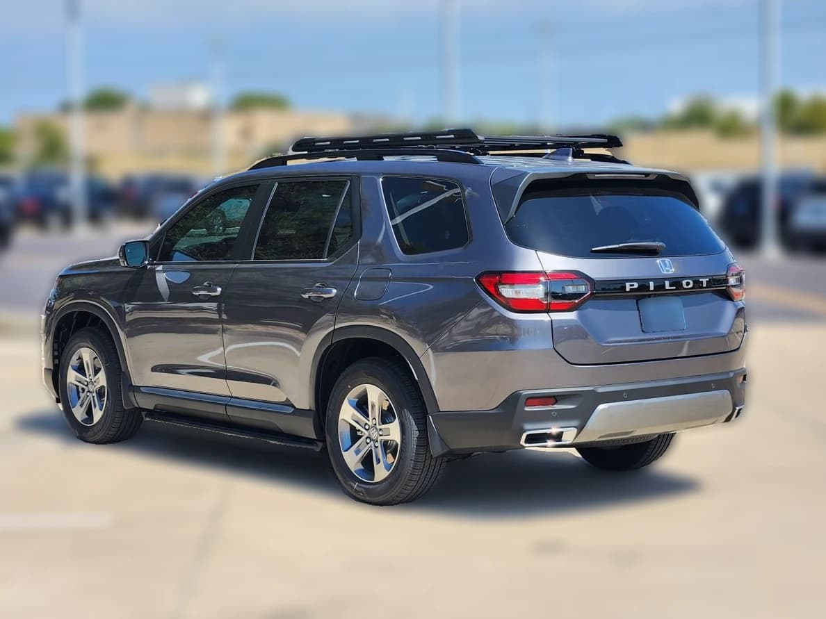 Honda Pilot EX-L 2WD 2026 — side view