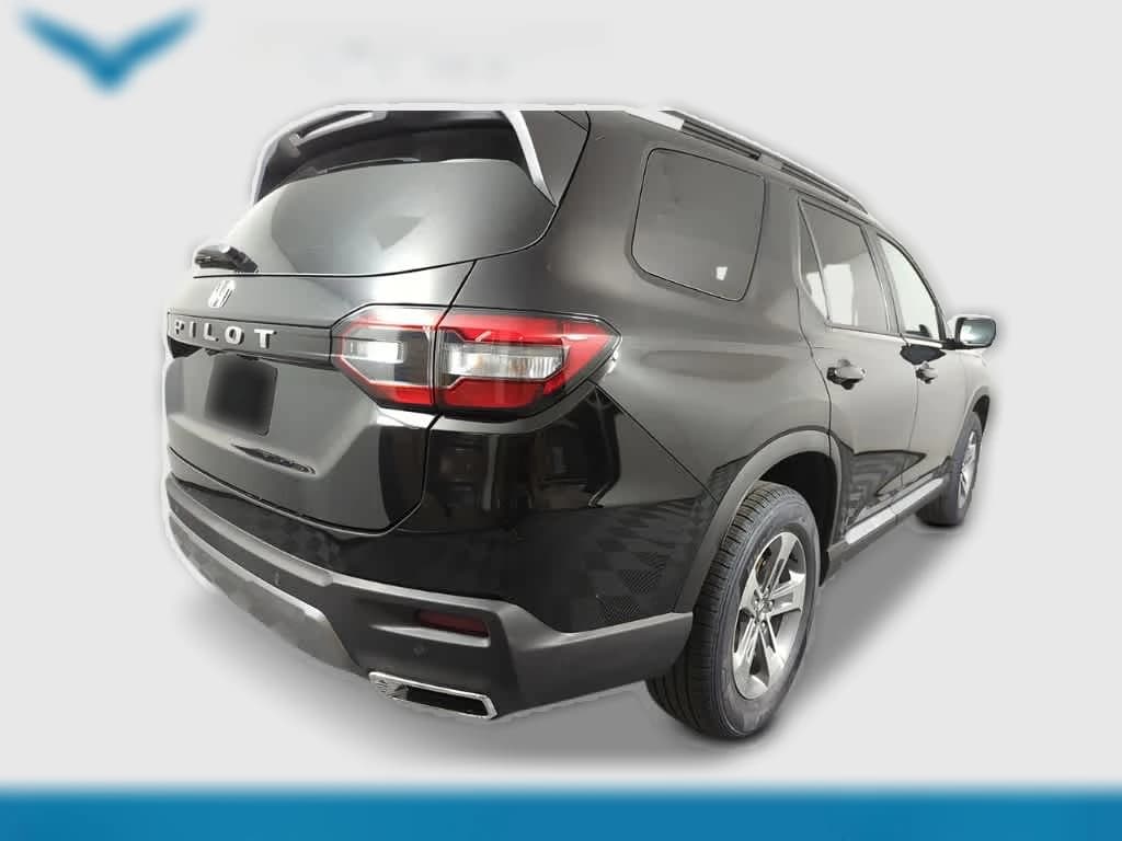 Honda Pilot EX-L 2WD 2026 — side view