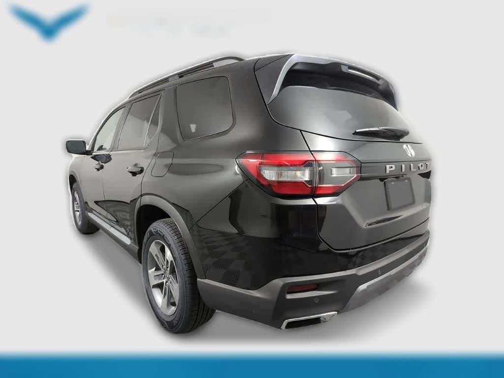 Honda Pilot EX-L 2WD 2026 — side view