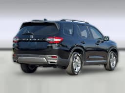 Honda Pilot EX-L 2WD 2026 — side view