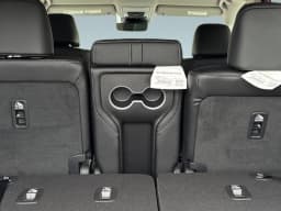 Honda Pilot EX-L 2WD 2026 — side view