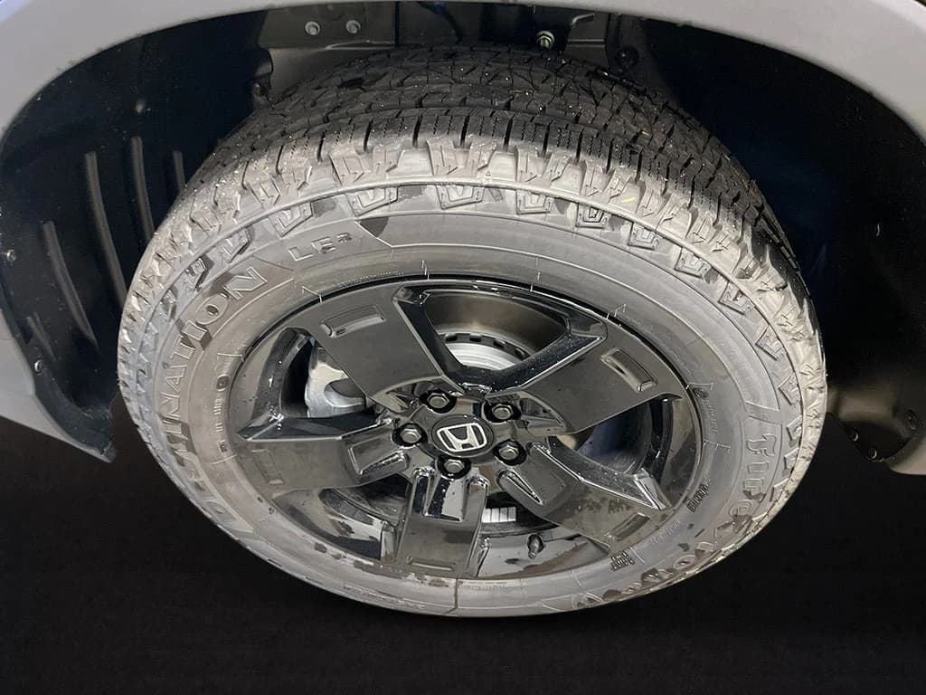 Honda Ridgeline Black Edition AWD 2026 — side view