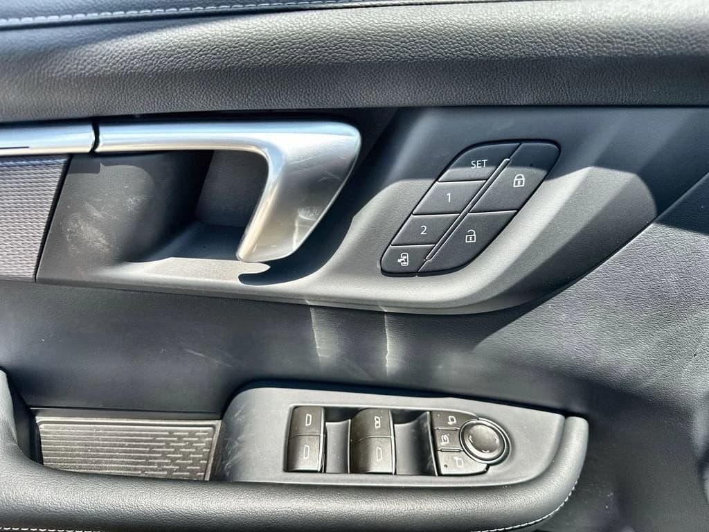 Buick Enclave Sport Touring 4dr 2026 — side view