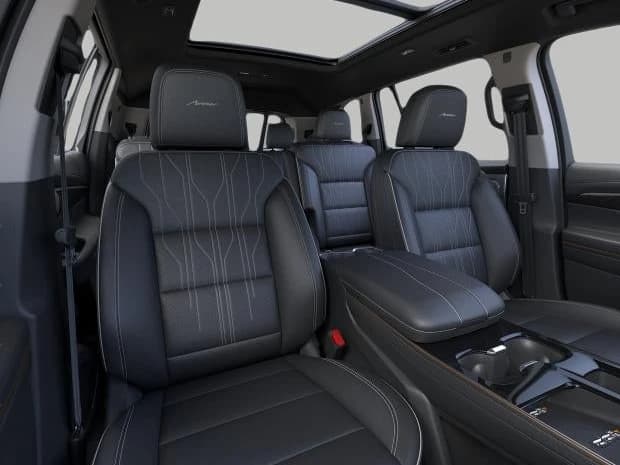 Buick Enclave Avenir 4dr 2026 — side view