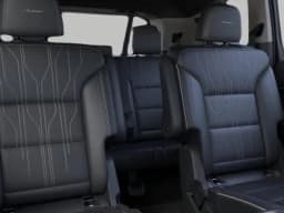 Buick Enclave Avenir 4dr 2026 — side view