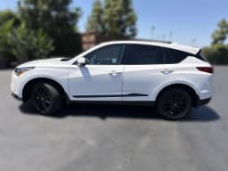 Acura RDX Base SH-AWD 2026 — side view