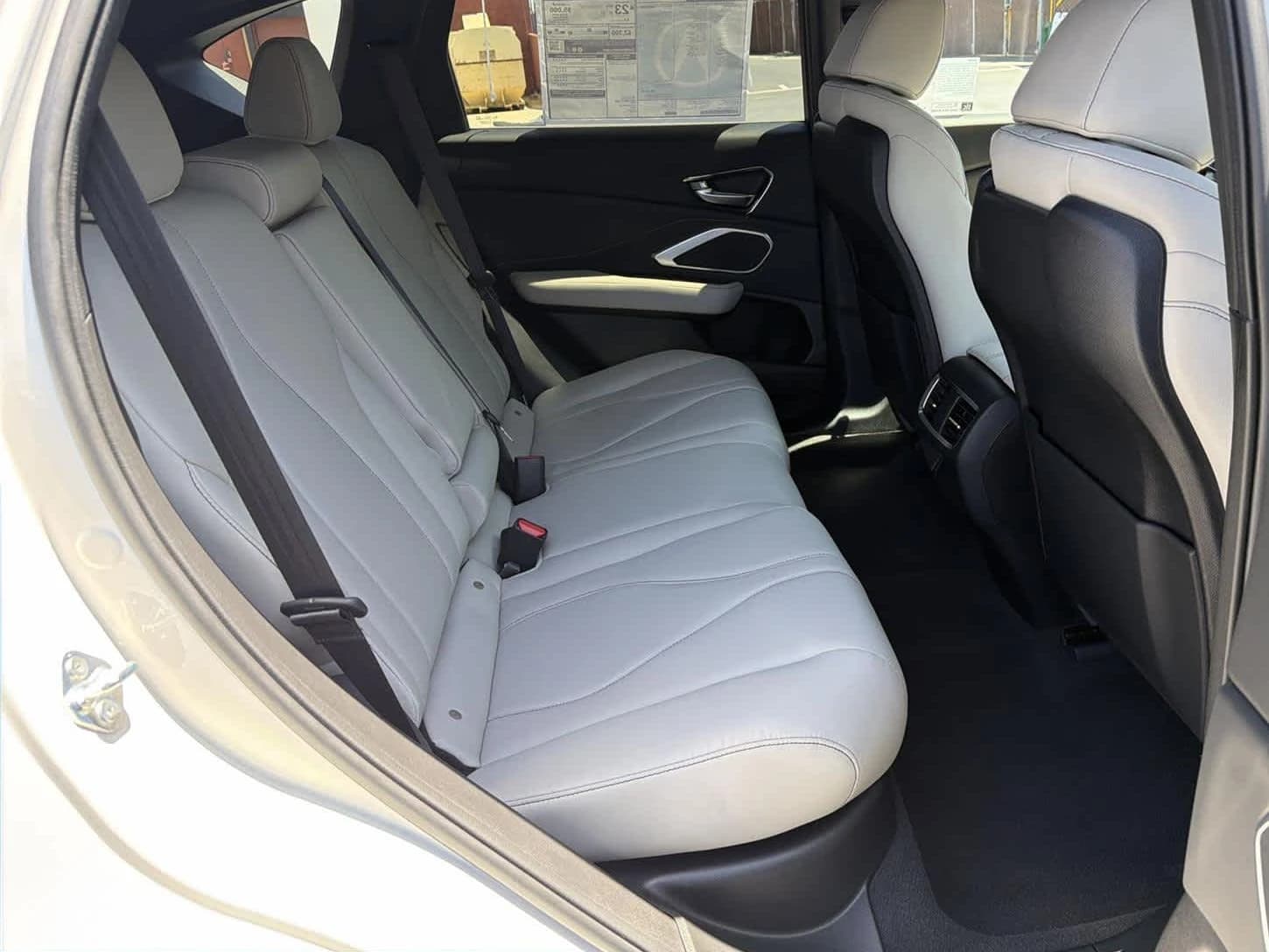 Acura RDX Base SH-AWD 2026 — side view