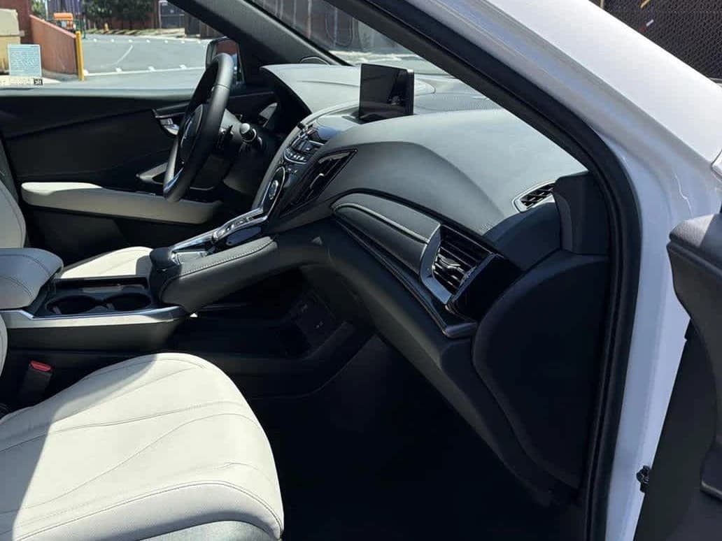 Acura RDX Base SH-AWD 2026 — side view