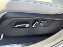 Acura RDX Base SH-AWD 2026 — side view