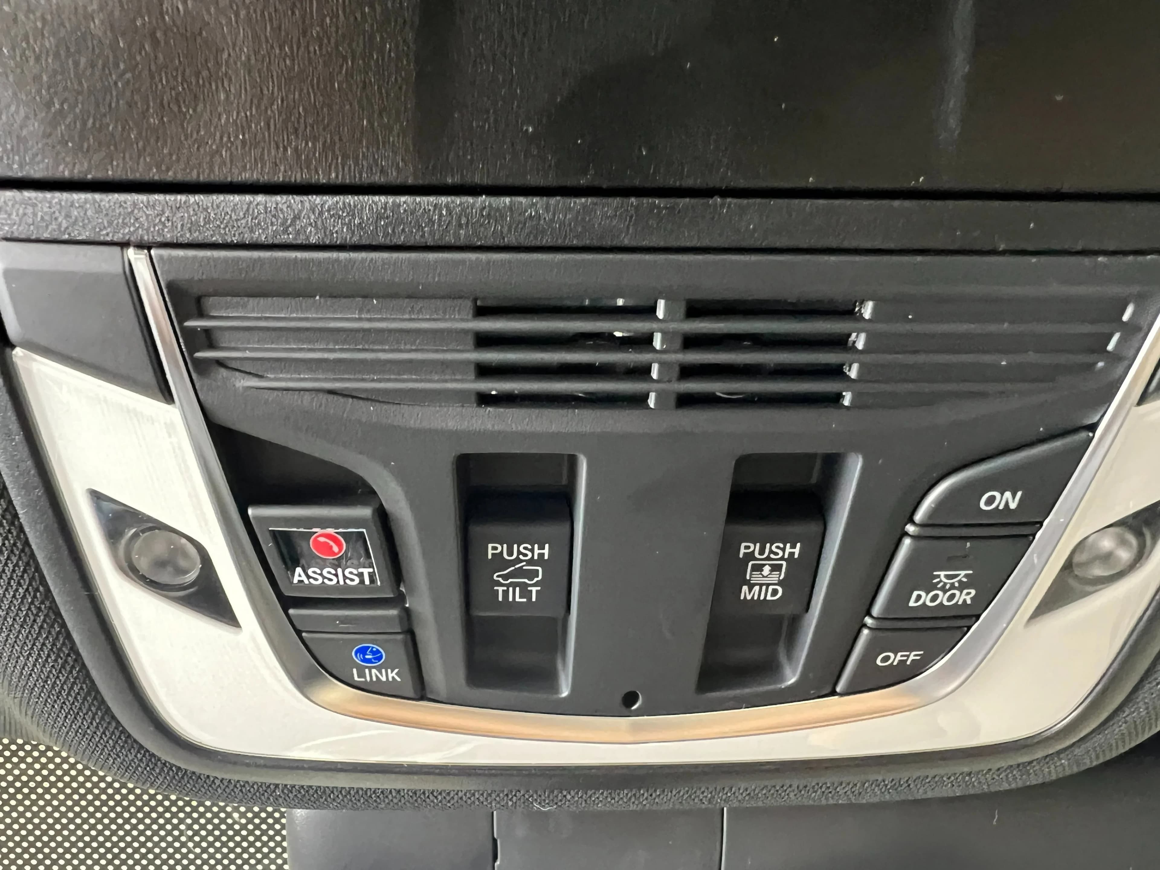 Acura RDX Base SH-AWD 2026 — side view