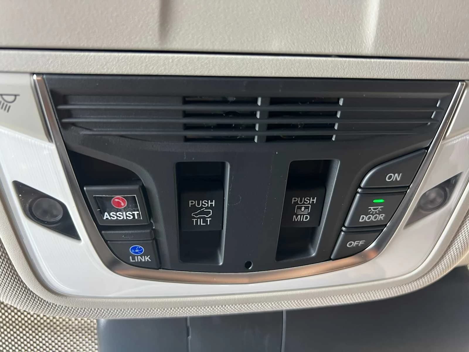 Acura RDX w/Technology Package SH-AWD 2026 — side view