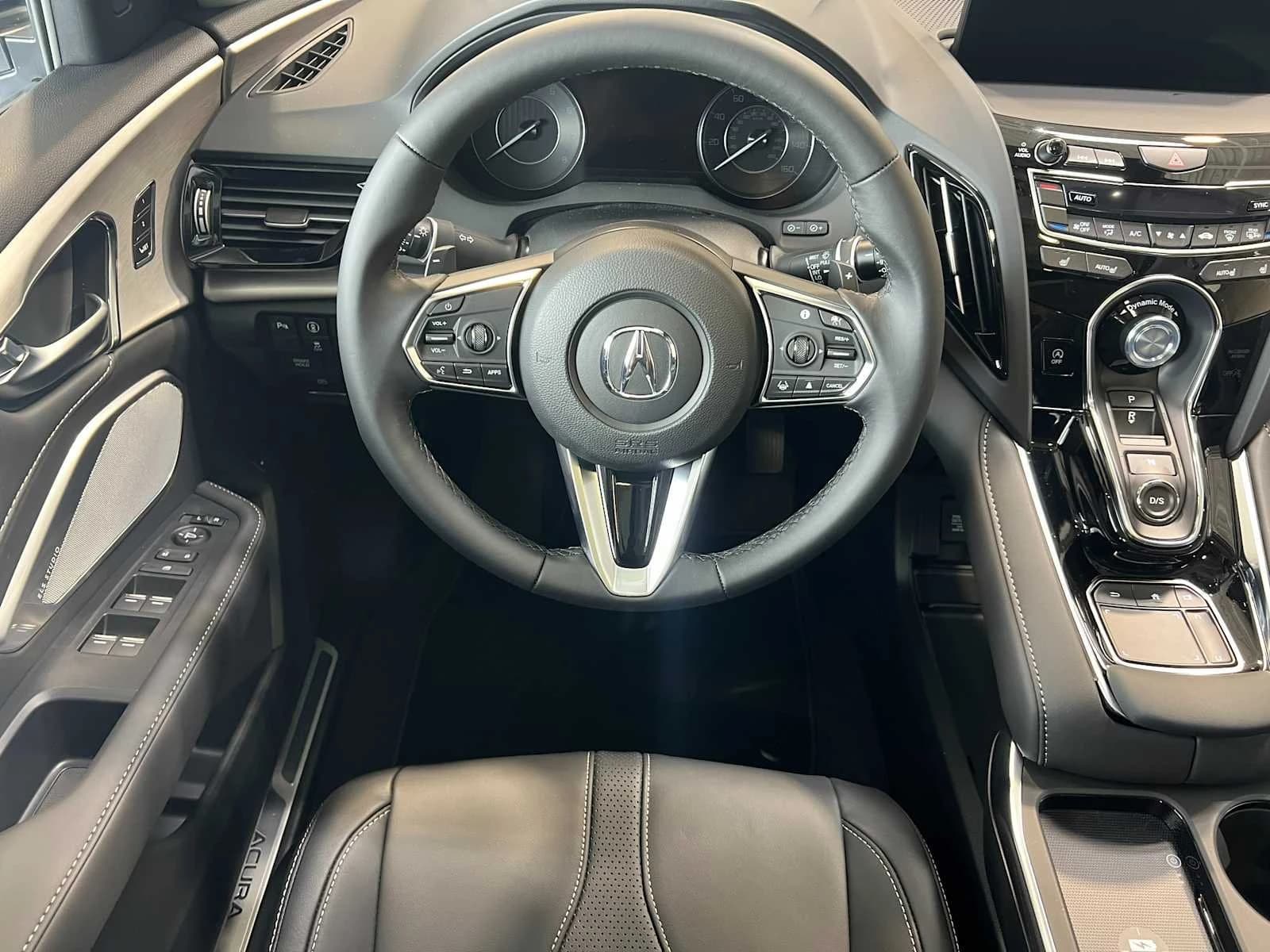 Acura RDX w/Technology Package SH-AWD 2026 — side view