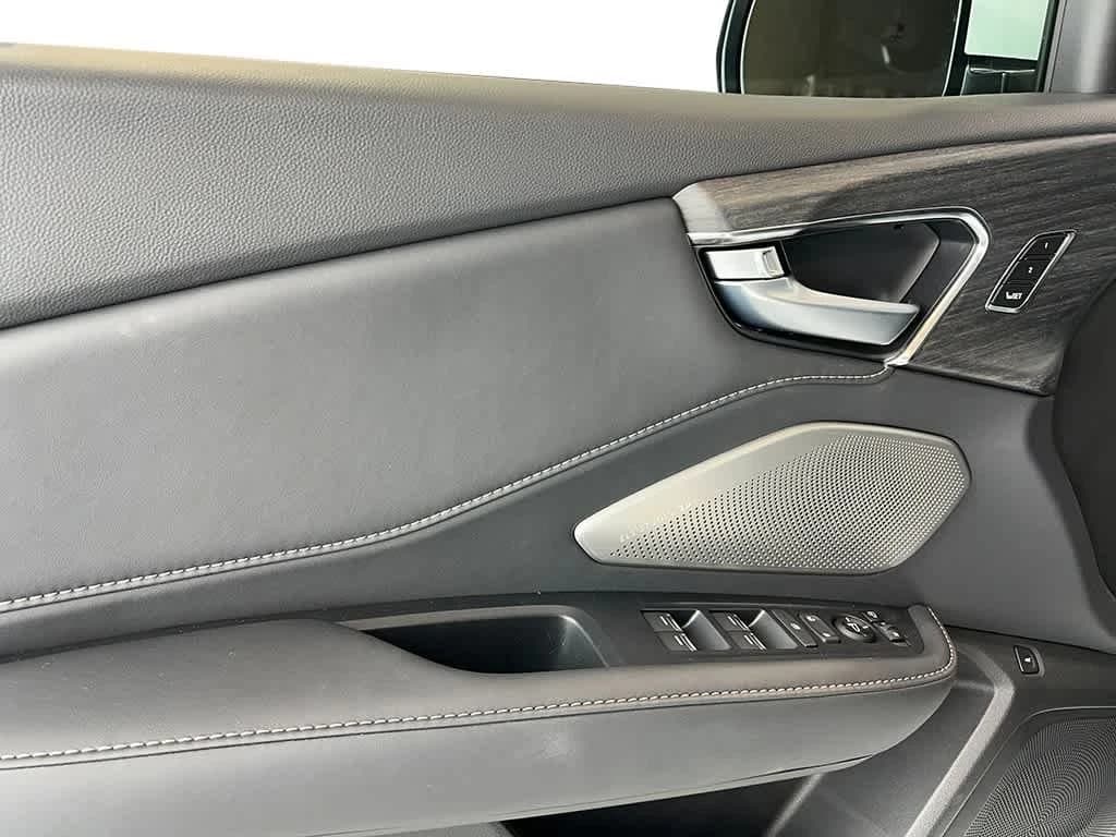 Acura RDX w/Advance Package SH-AWD 2026 — side view