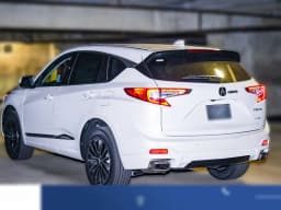 Acura RDX w/Advance Package SH-AWD 2026 — side view
