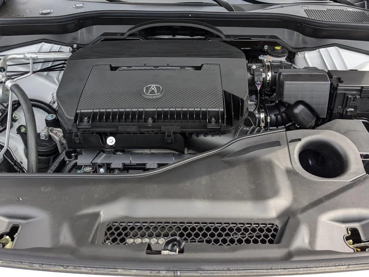 Acura MDX w/Technology Package FWD 2026 — side view