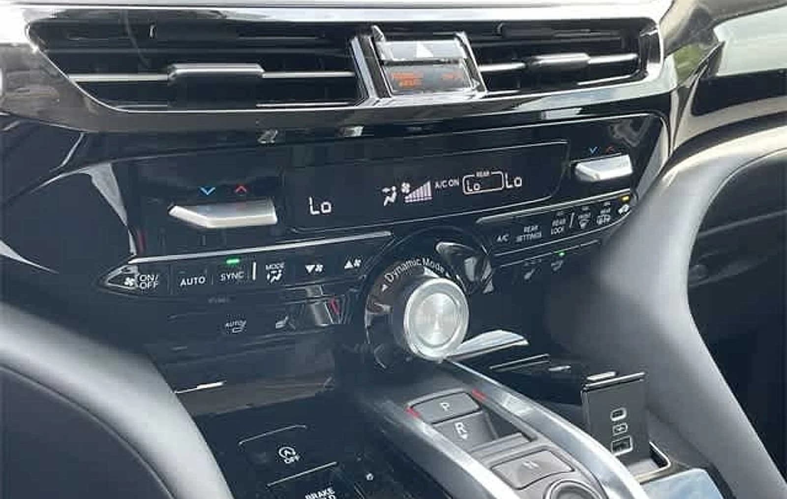 Acura MDX w/Technology Package FWD 2026 — side view