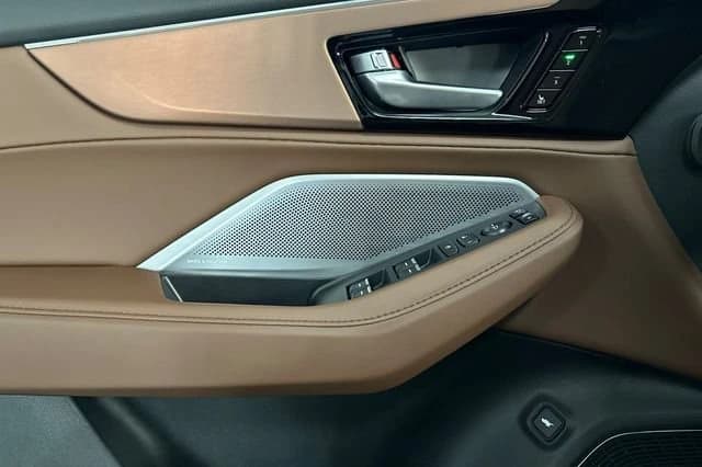 Acura MDX w/Technology Package FWD 2026 — side view