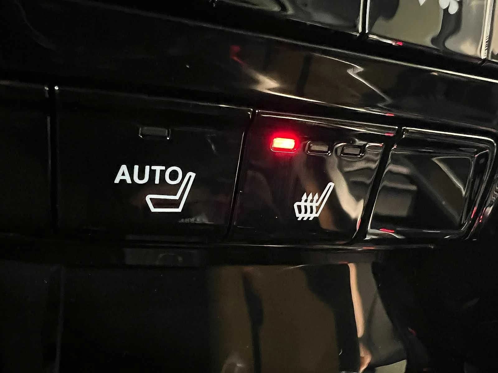 Acura MDX Base SH-AWD 2026 — side view