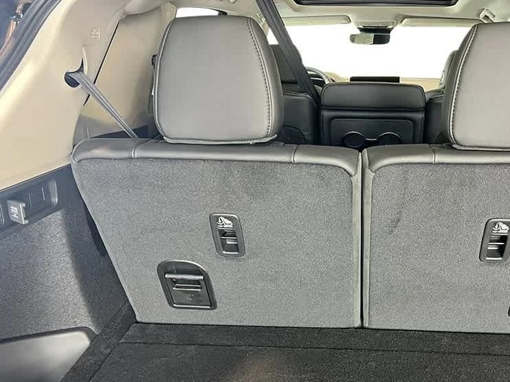 Acura MDX Base SH-AWD 2026 — side view