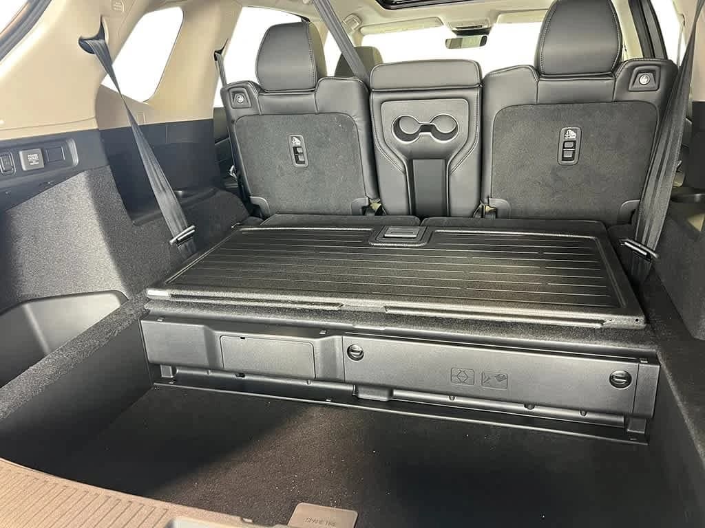 Acura MDX Base SH-AWD 2026 — side view