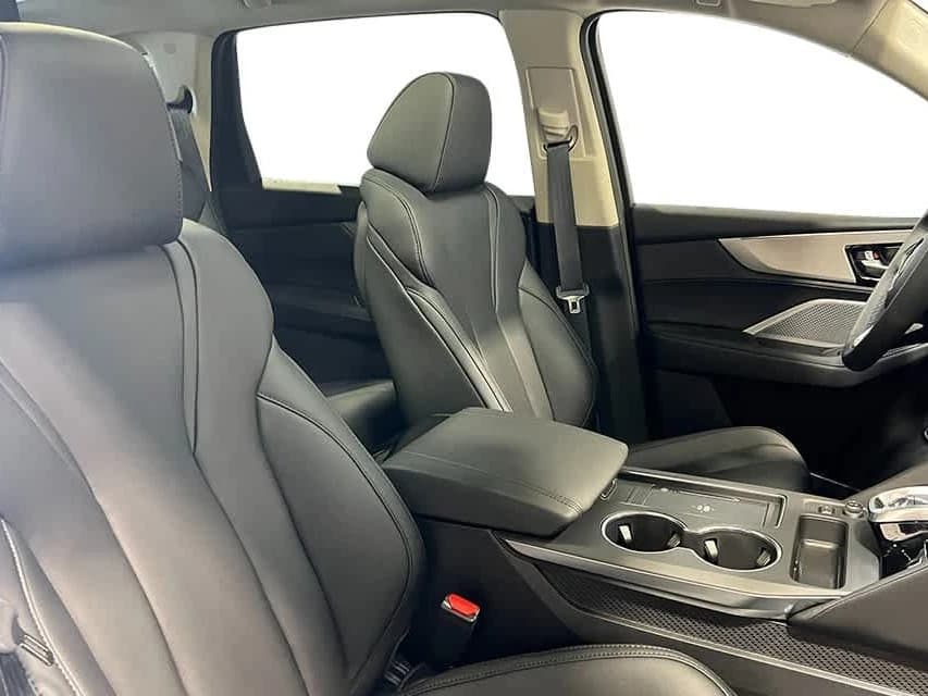 Acura MDX Base SH-AWD 2026 — side view