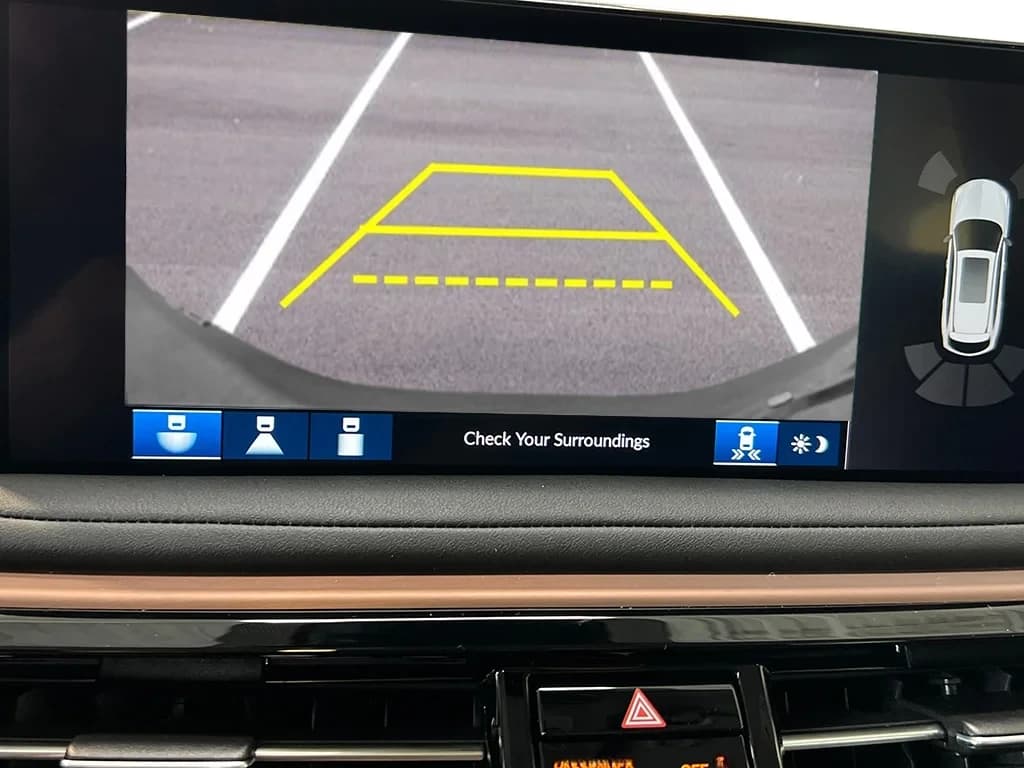 Acura MDX w/Technology Package SH-AWD 2026 — side view