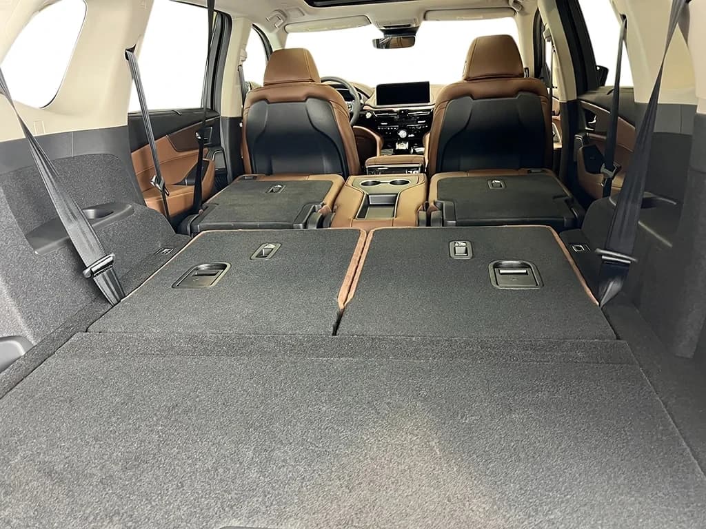 Acura MDX w/Technology Package SH-AWD 2026 — side view