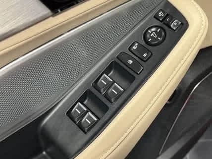 Acura MDX w/Technology Package SH-AWD 2026 — side view