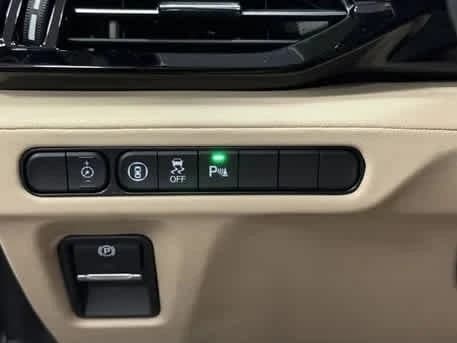 Acura MDX w/Technology Package SH-AWD 2026 — side view