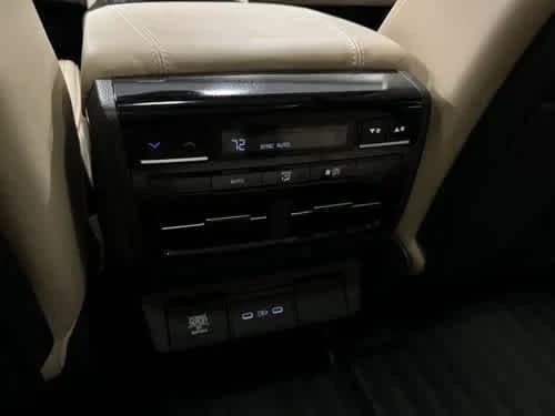Acura MDX w/Technology Package SH-AWD 2026 — side view