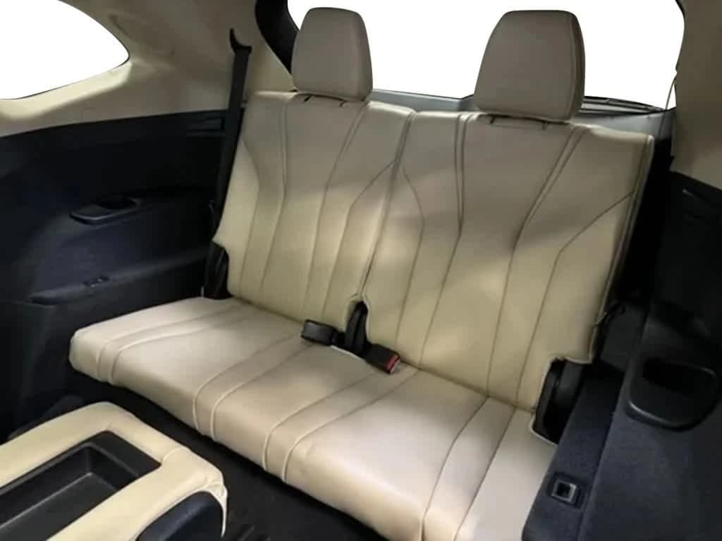 Acura MDX w/Technology Package SH-AWD 2026 — side view