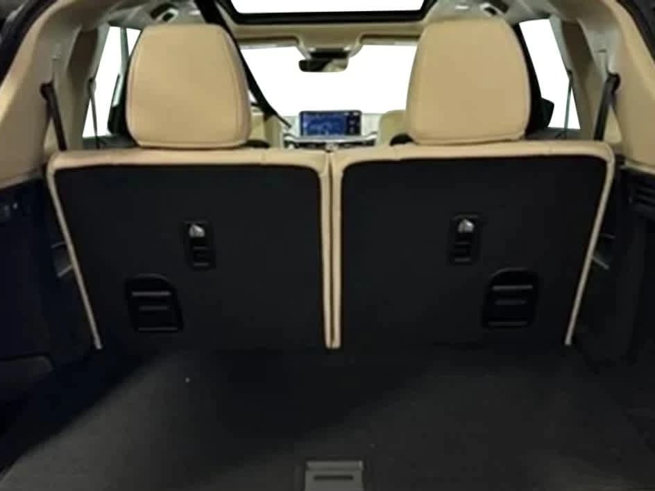 Acura MDX w/Technology Package SH-AWD 2026 — side view