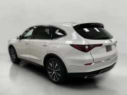 Acura MDX w/Technology Package SH-AWD 2026 — side view