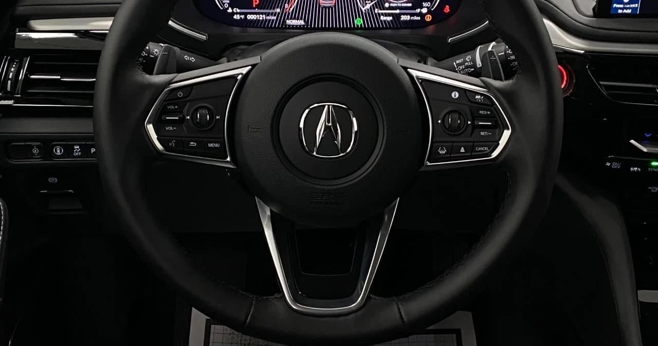 Acura MDX w/Technology Package SH-AWD 2026 — side view
