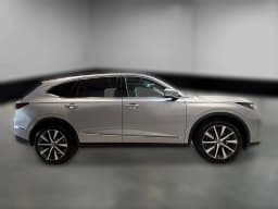 Acura MDX w/Technology Package SH-AWD 2026 — side view