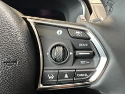 Acura MDX w/Technology Package SH-AWD 2026 — side view