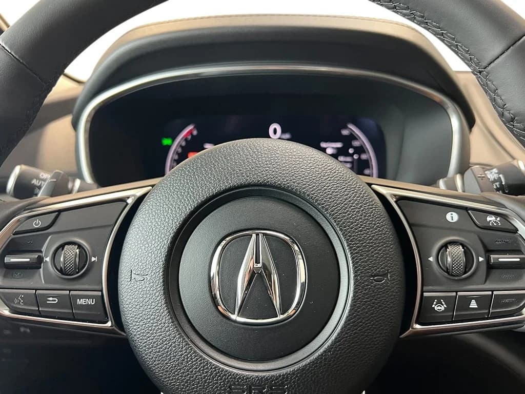 Acura MDX w/Technology Package SH-AWD 2026 — side view