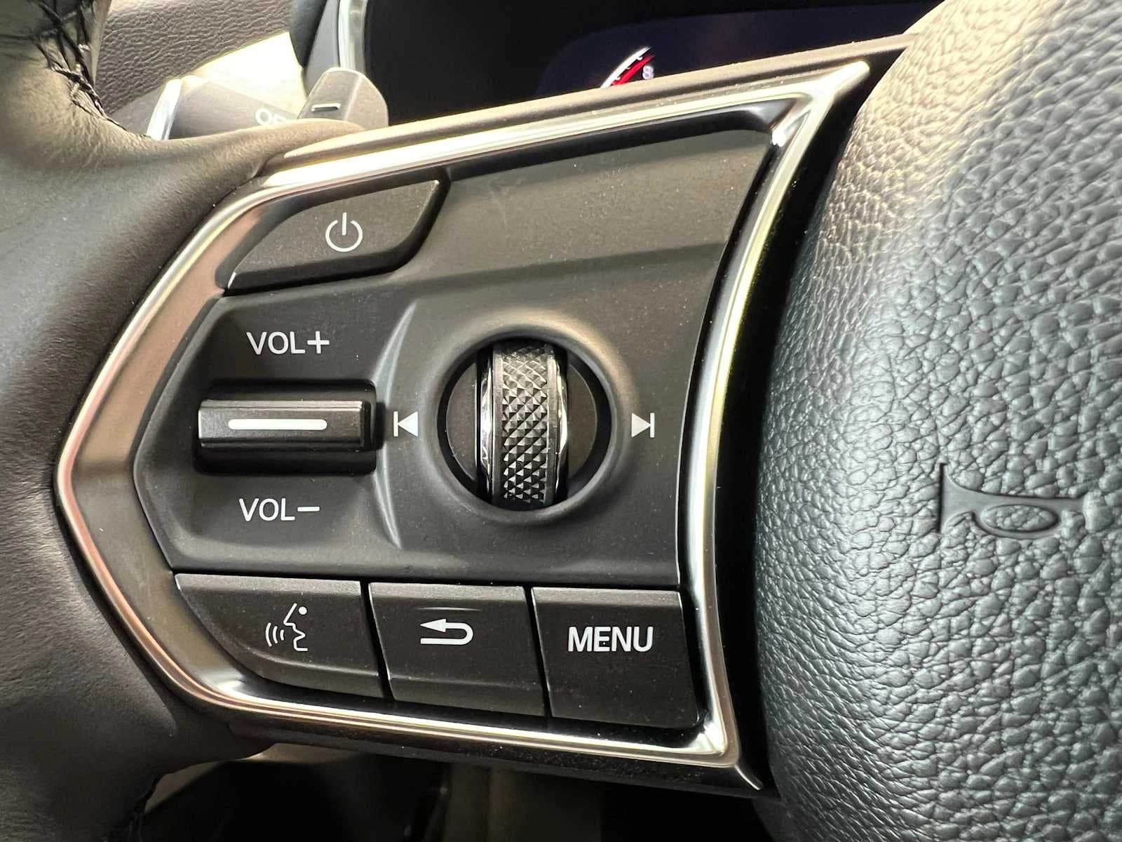 Acura MDX w/Technology Package SH-AWD 2026 — side view