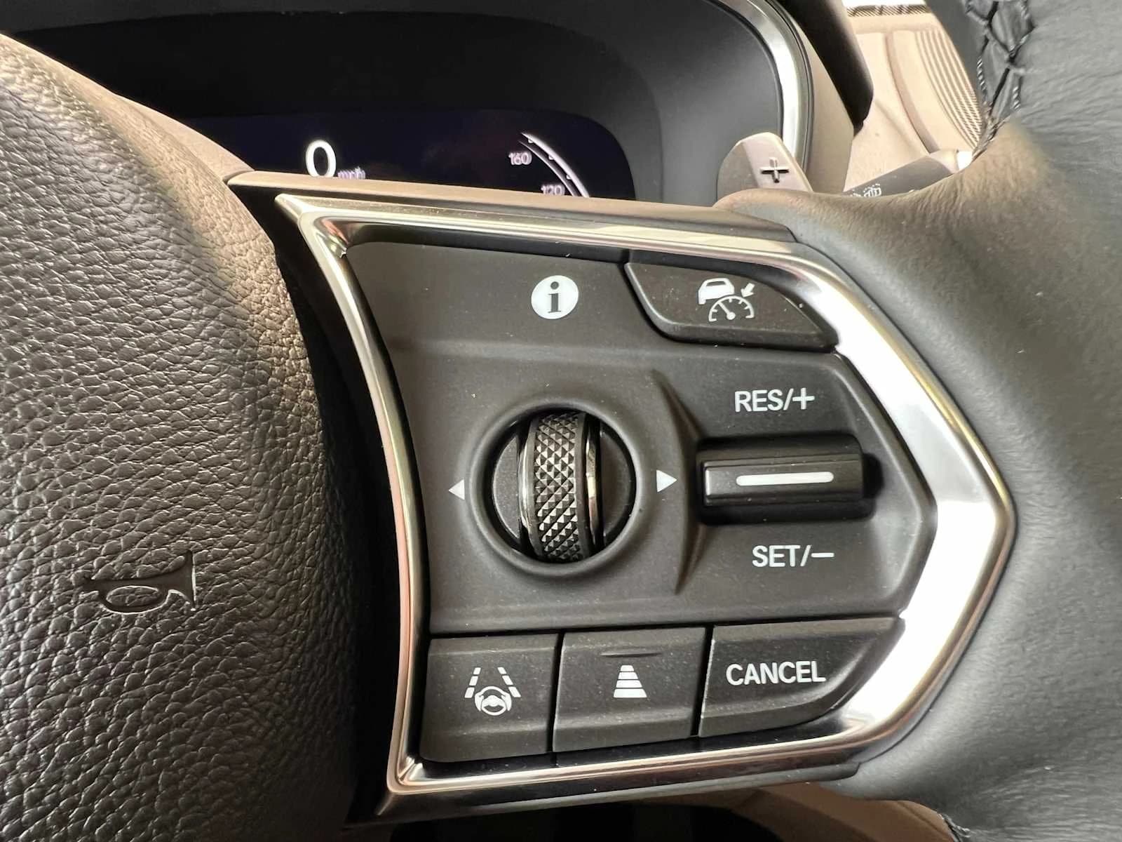 Acura MDX w/Technology Package SH-AWD 2026 — side view
