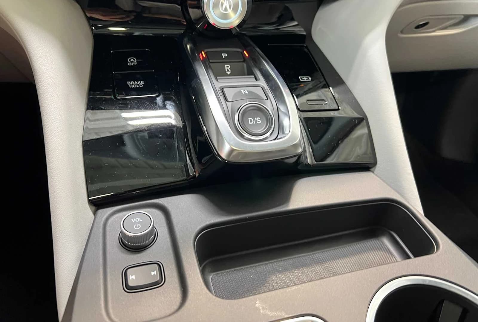 Acura MDX w/Technology Package SH-AWD 2026 — side view