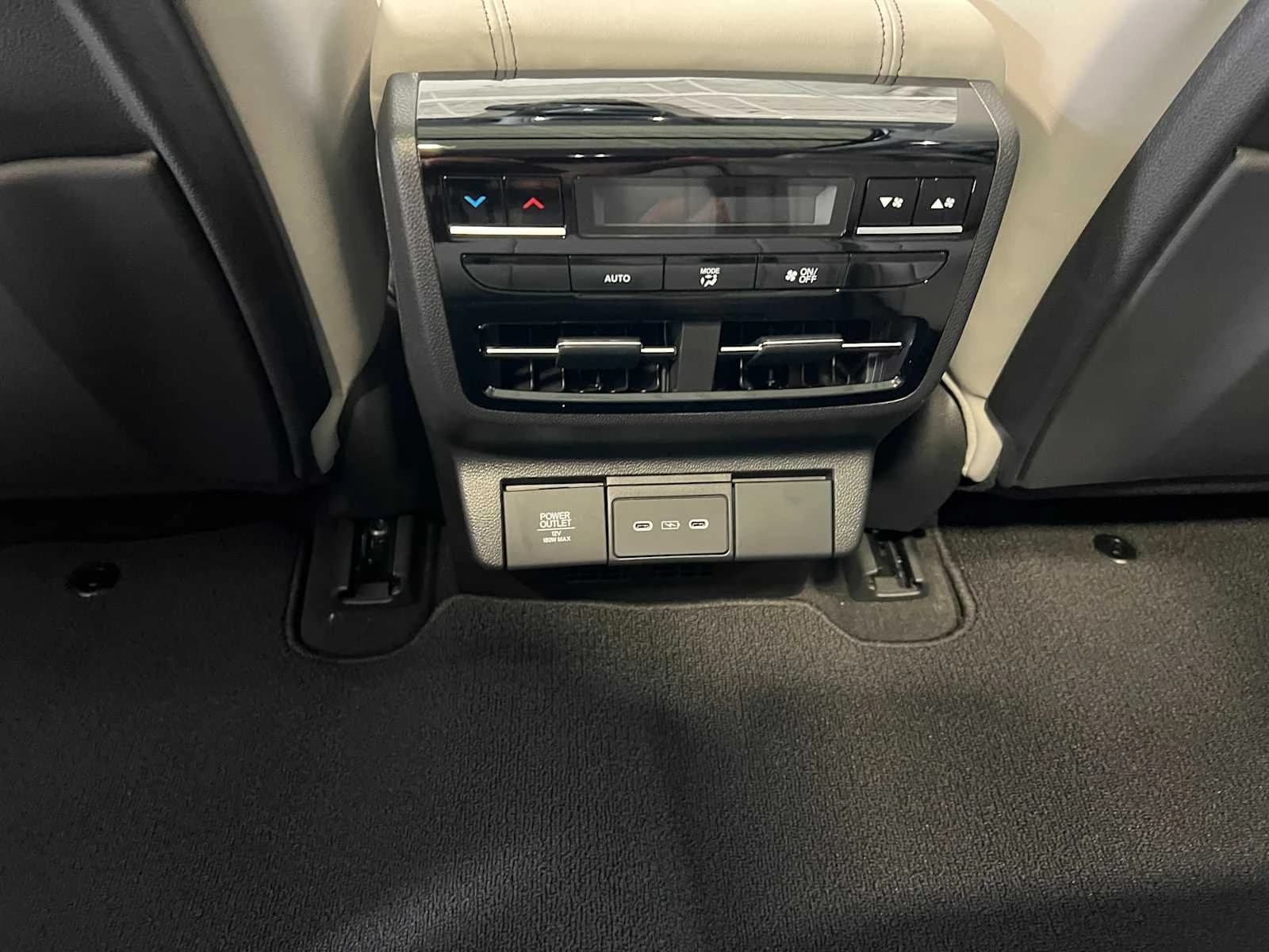 Acura MDX w/Technology Package SH-AWD 2026 — side view