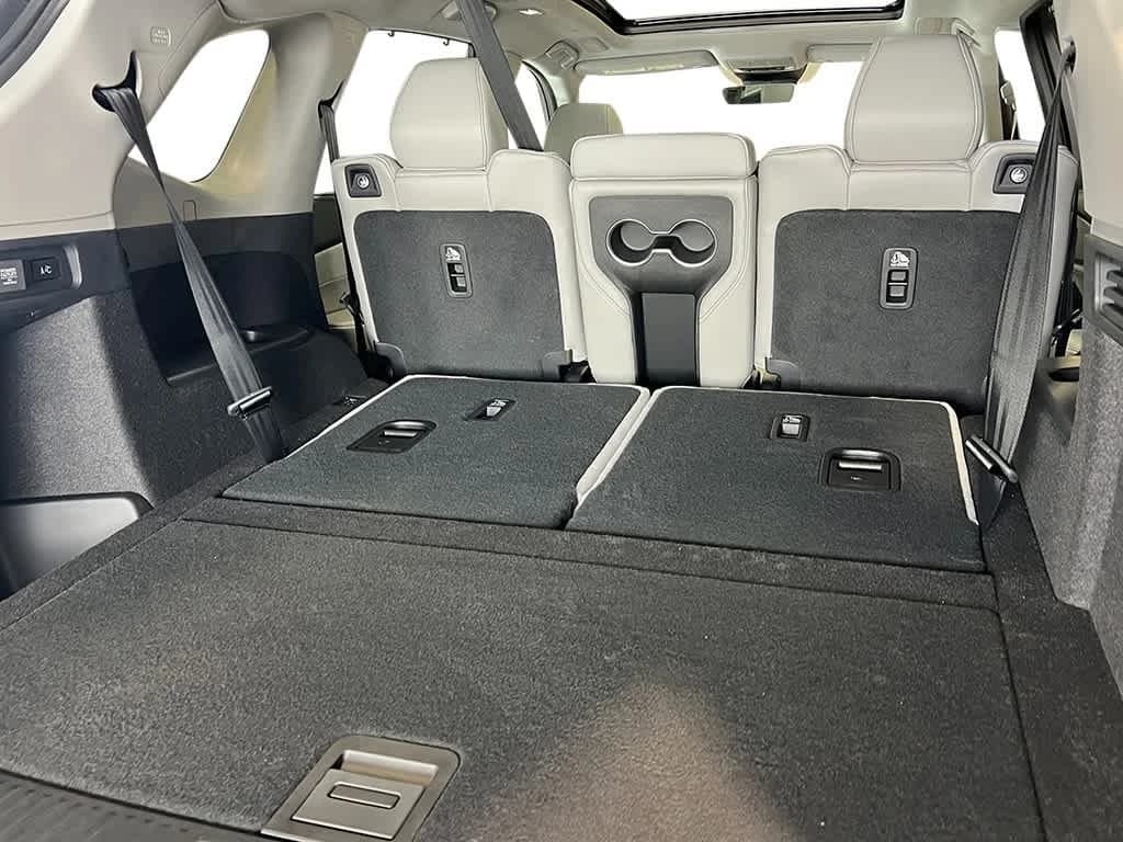 Acura MDX w/Technology Package SH-AWD 2026 — side view